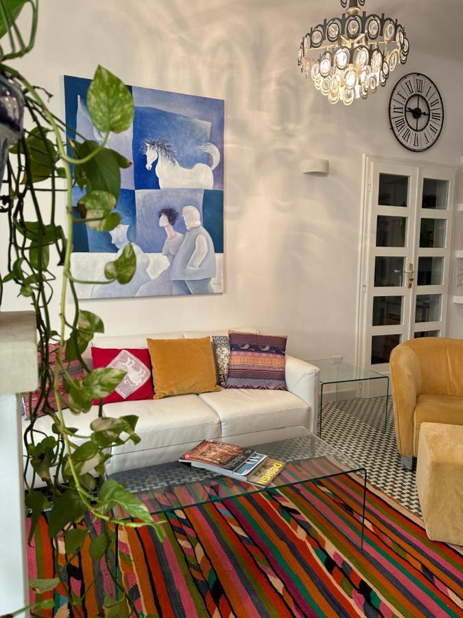Charming Apt With Baroque View - Лече Екстериор снимка